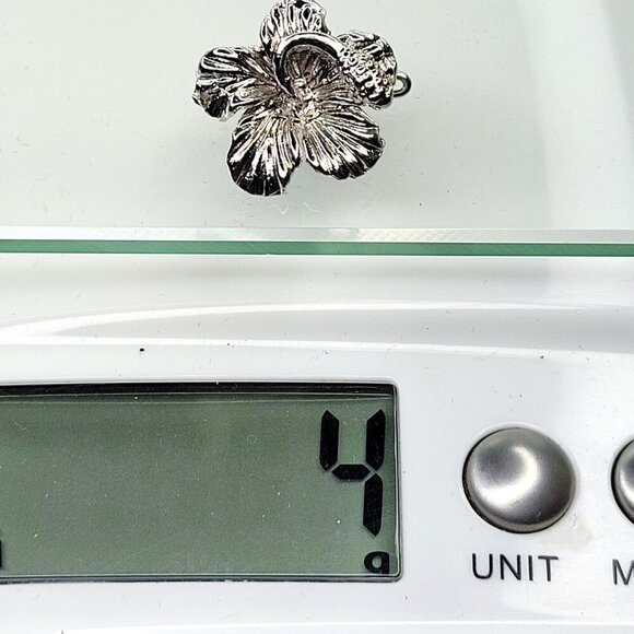 Four Mini Flower Brooch Pins Rhodium Plated Hibiscus Flower Pins - Set of 4 Pins - Picture 5 of 8